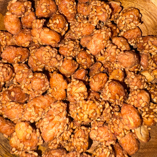 Erdnüsse mit Honig-Sesam 800 g